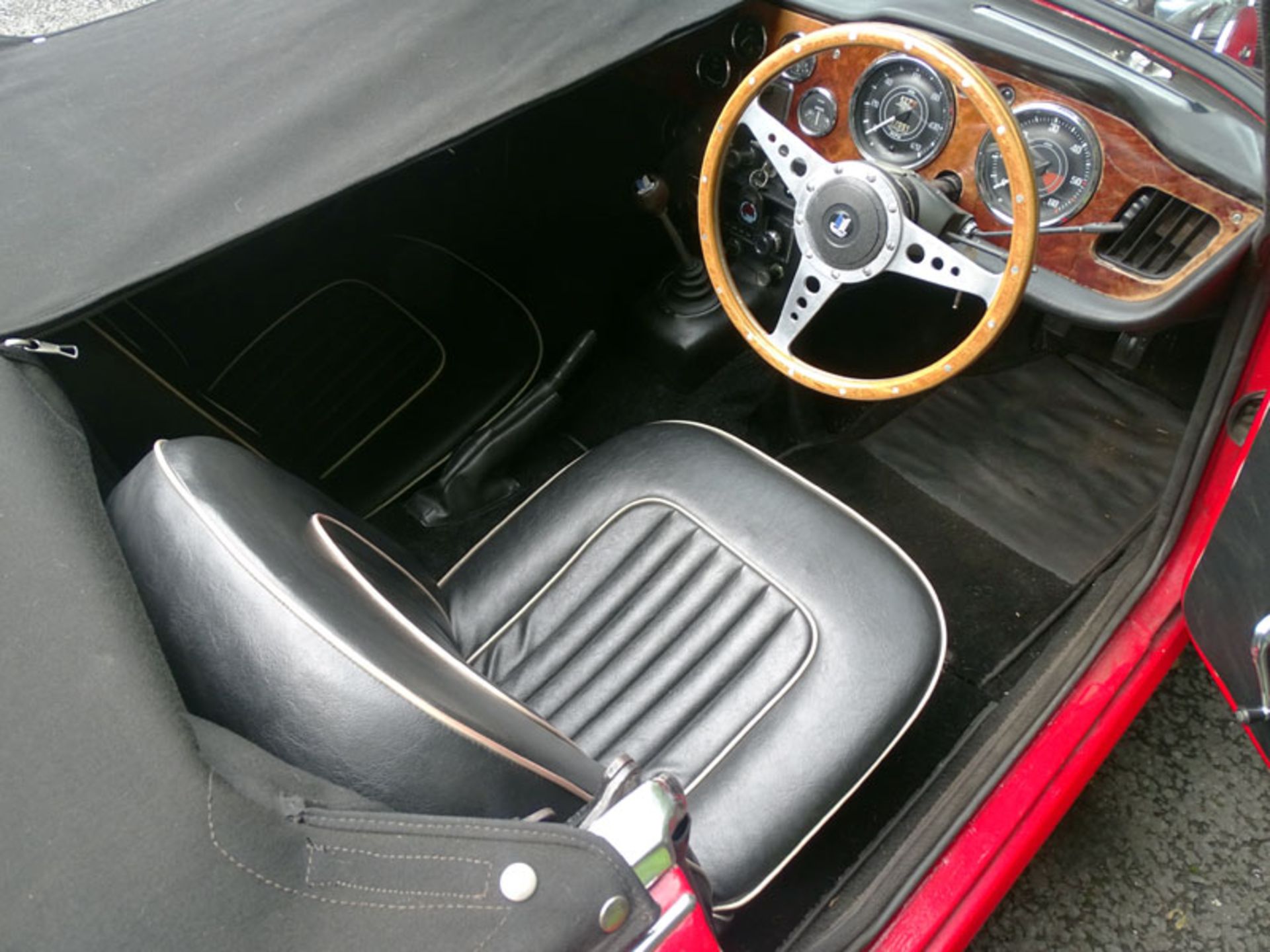 1965 Triumph TR4 - Image 4 of 9