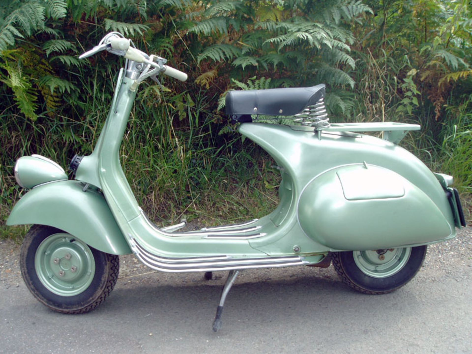 1951 Vespa 125 'Low Light' - Image 2 of 2