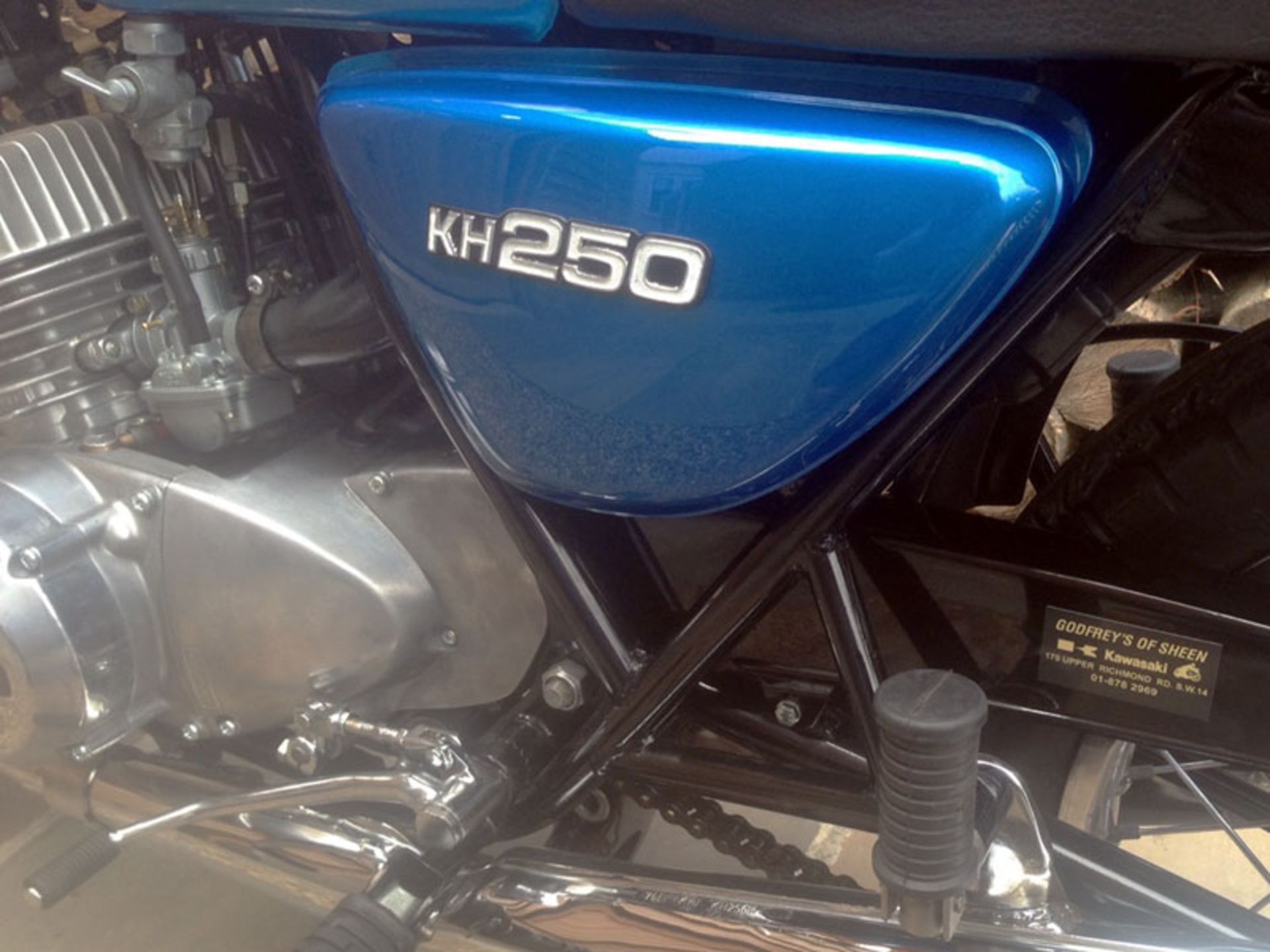 1976 Kawasaki KH250 - Image 2 of 2