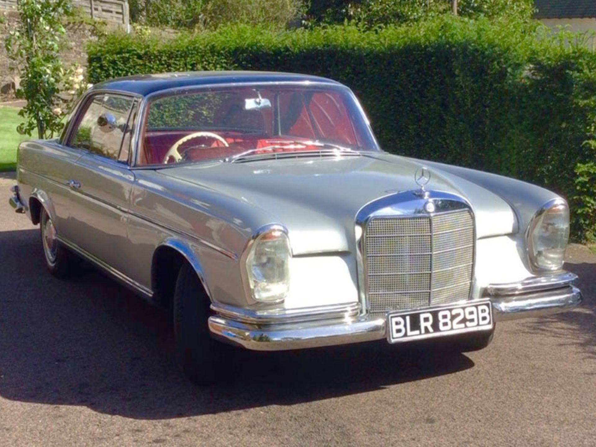 1964 Mercedes-Benz 220 SEB Coupe