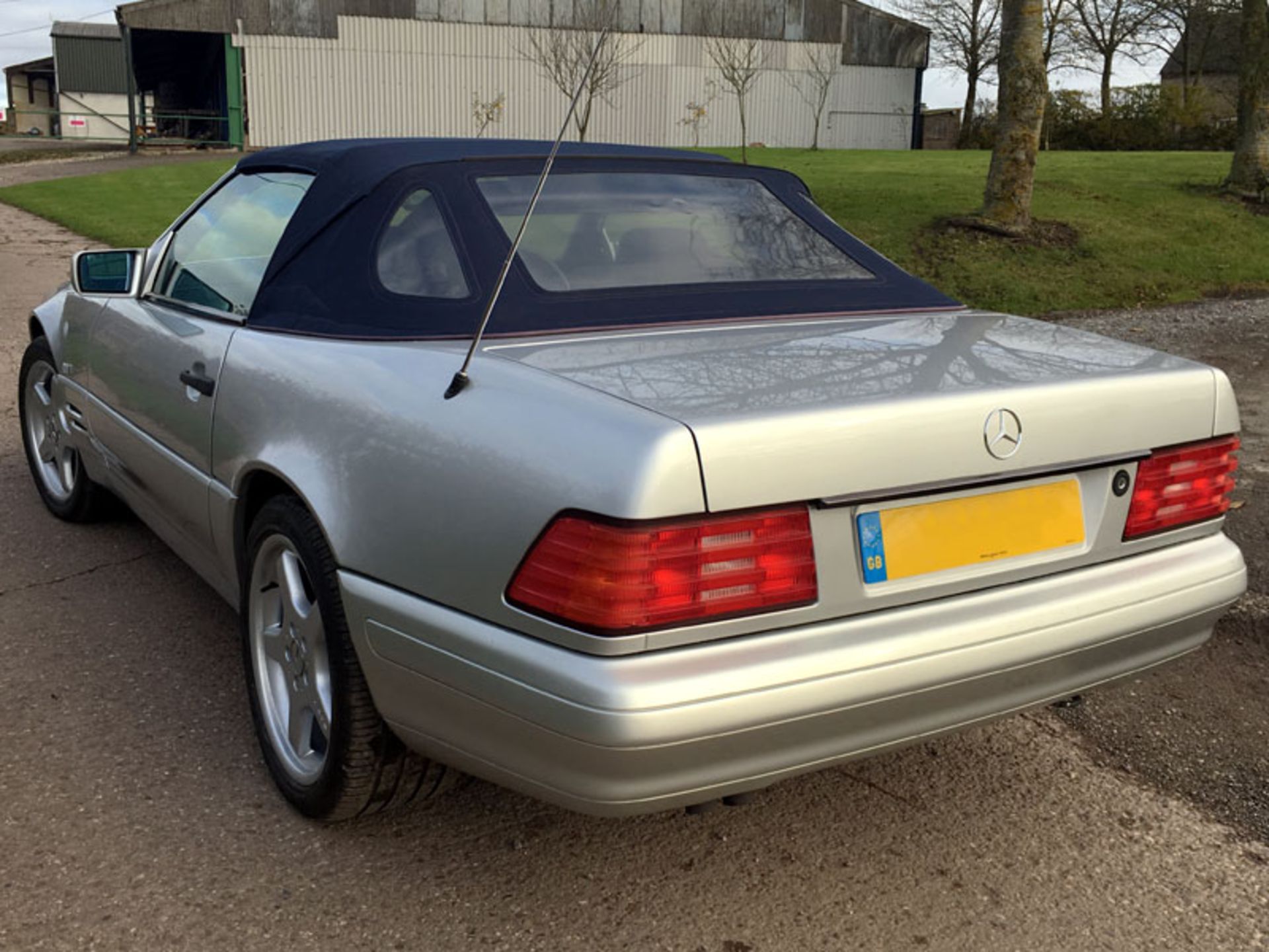 1996 Mercedes-Benz SL 320 - Image 3 of 4