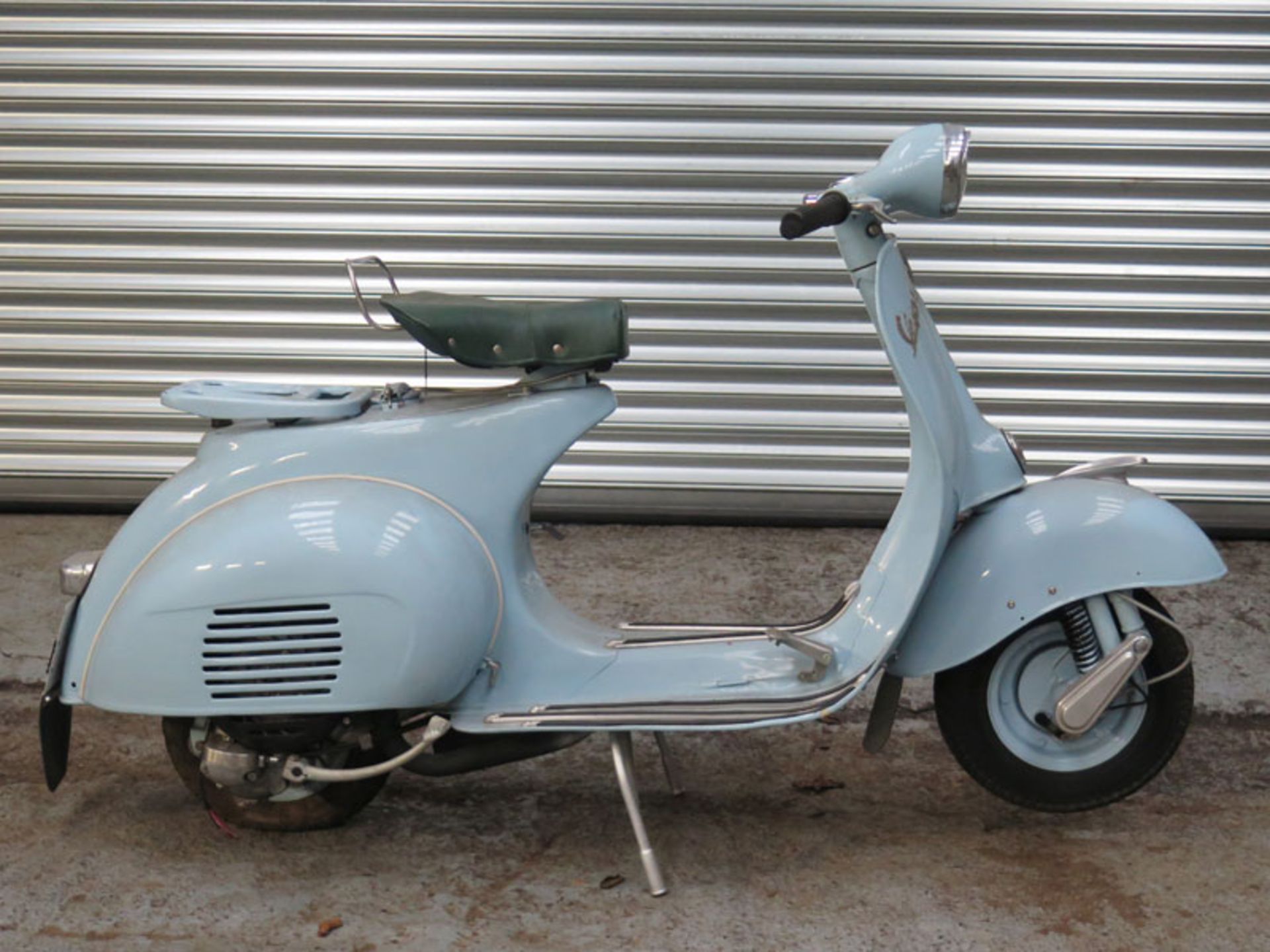 c.1956 Vespa 125 - Image 2 of 2