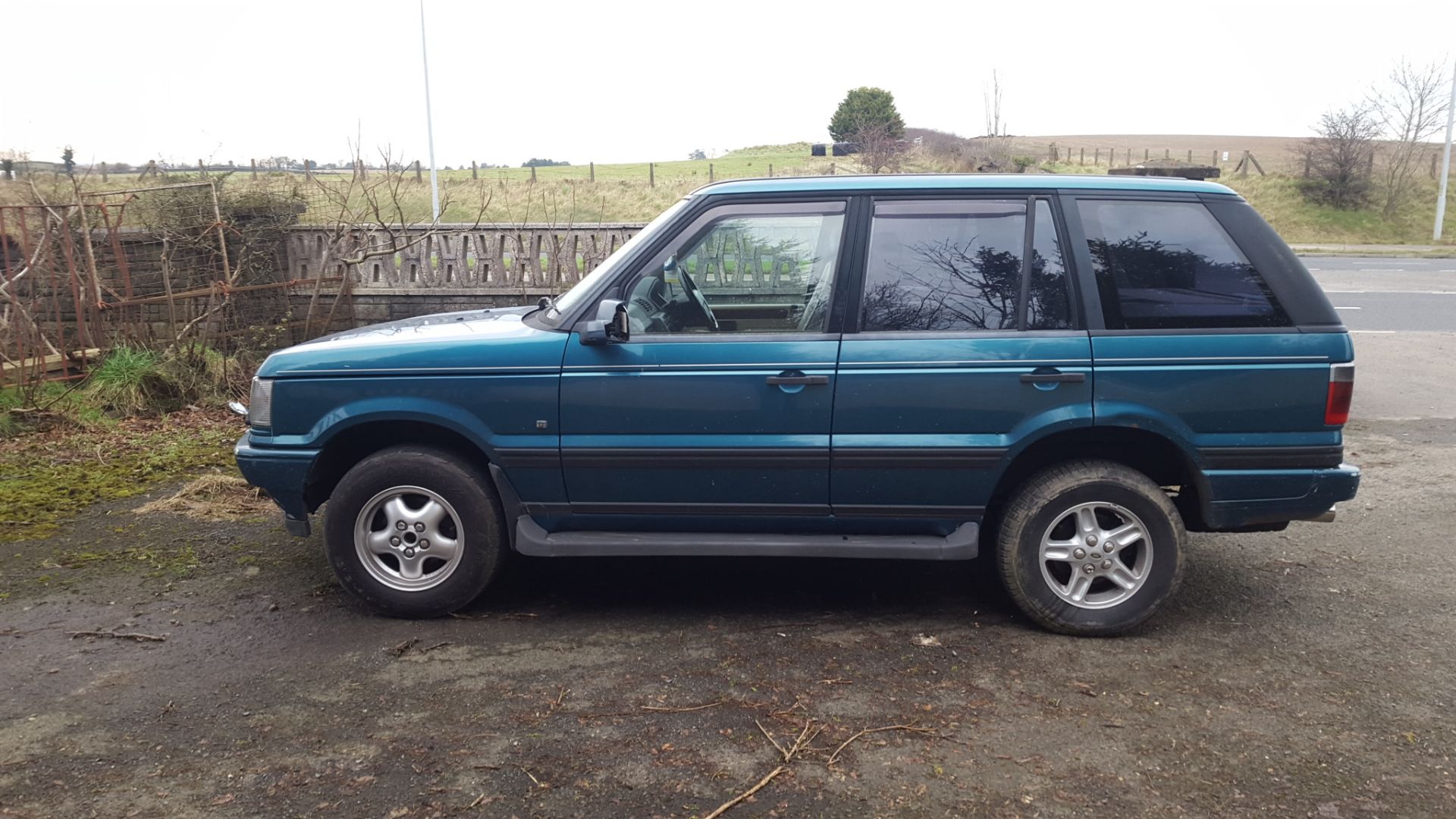 1999 Range Rover 2.5 DSE Auto 4 x 4 Reg VLZ 1611 NO VAT - Image 2 of 7