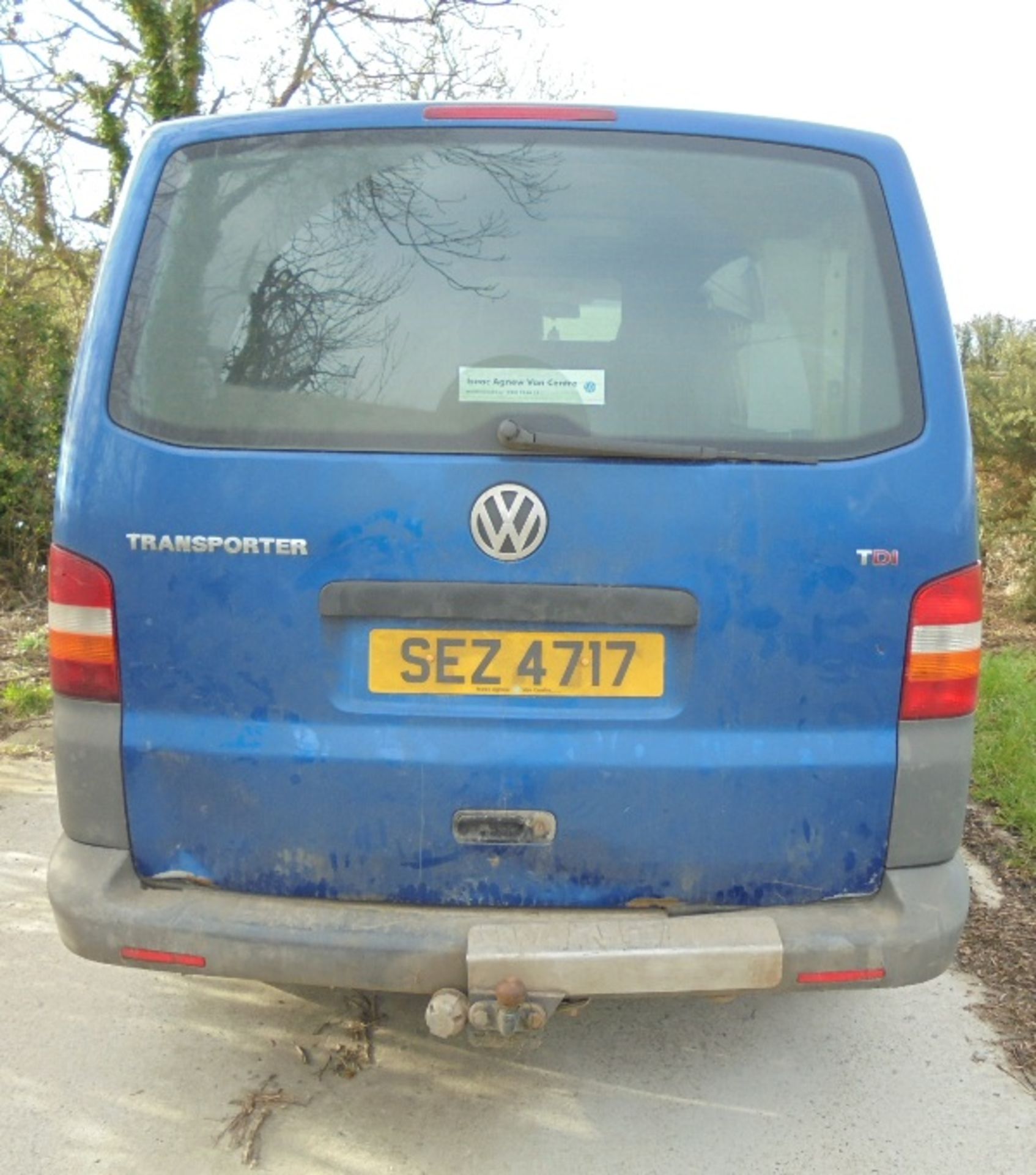 2008 Volkswagon Transporter, Automatic Gearbox, Side Loading Door, 123000 Miles Reg: SEZ 4717 - Image 5 of 9