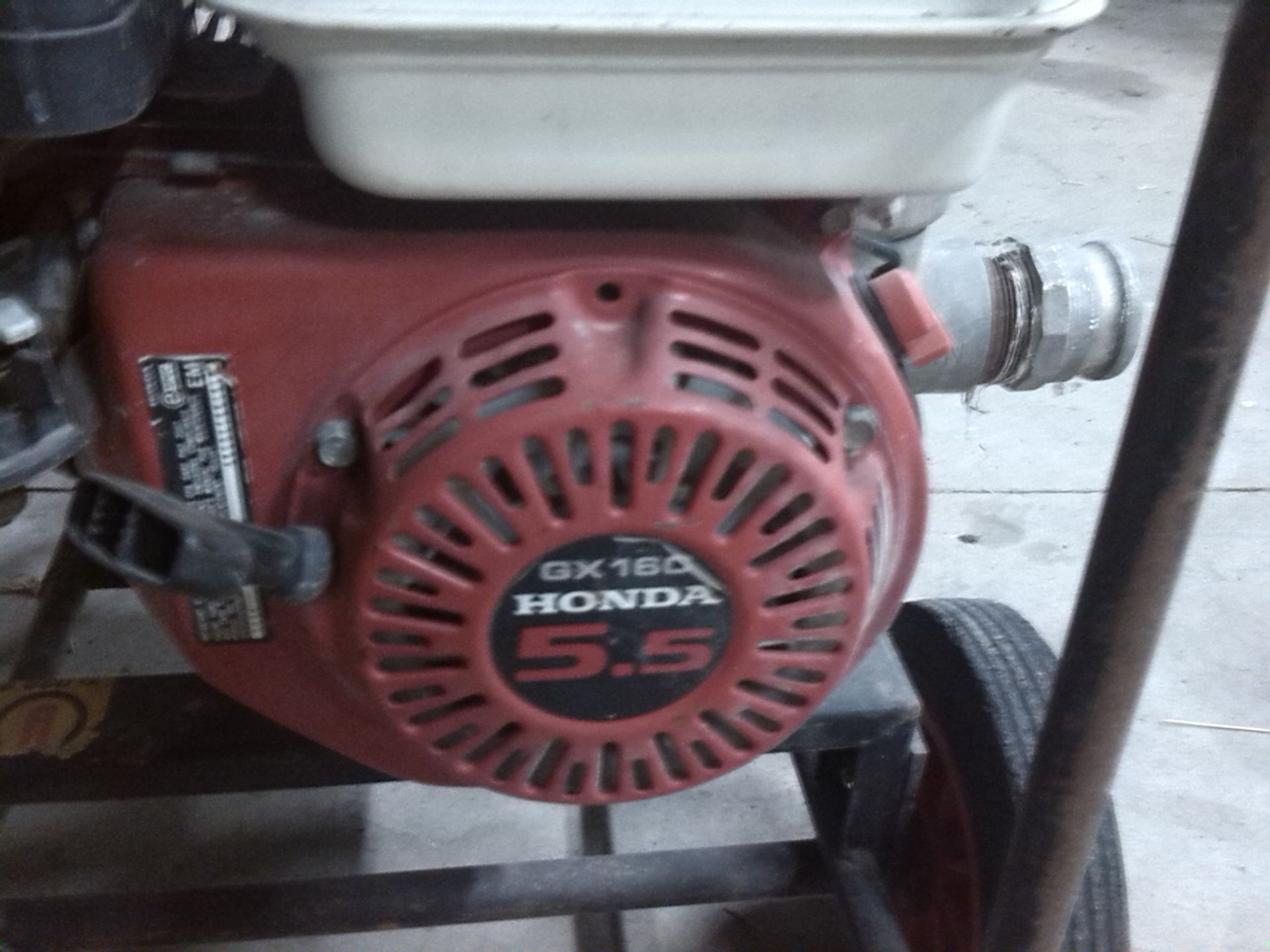 Mobile 3" water pump c/w Honda GX 160 5.5HP petrol engine - Image 5 of 5