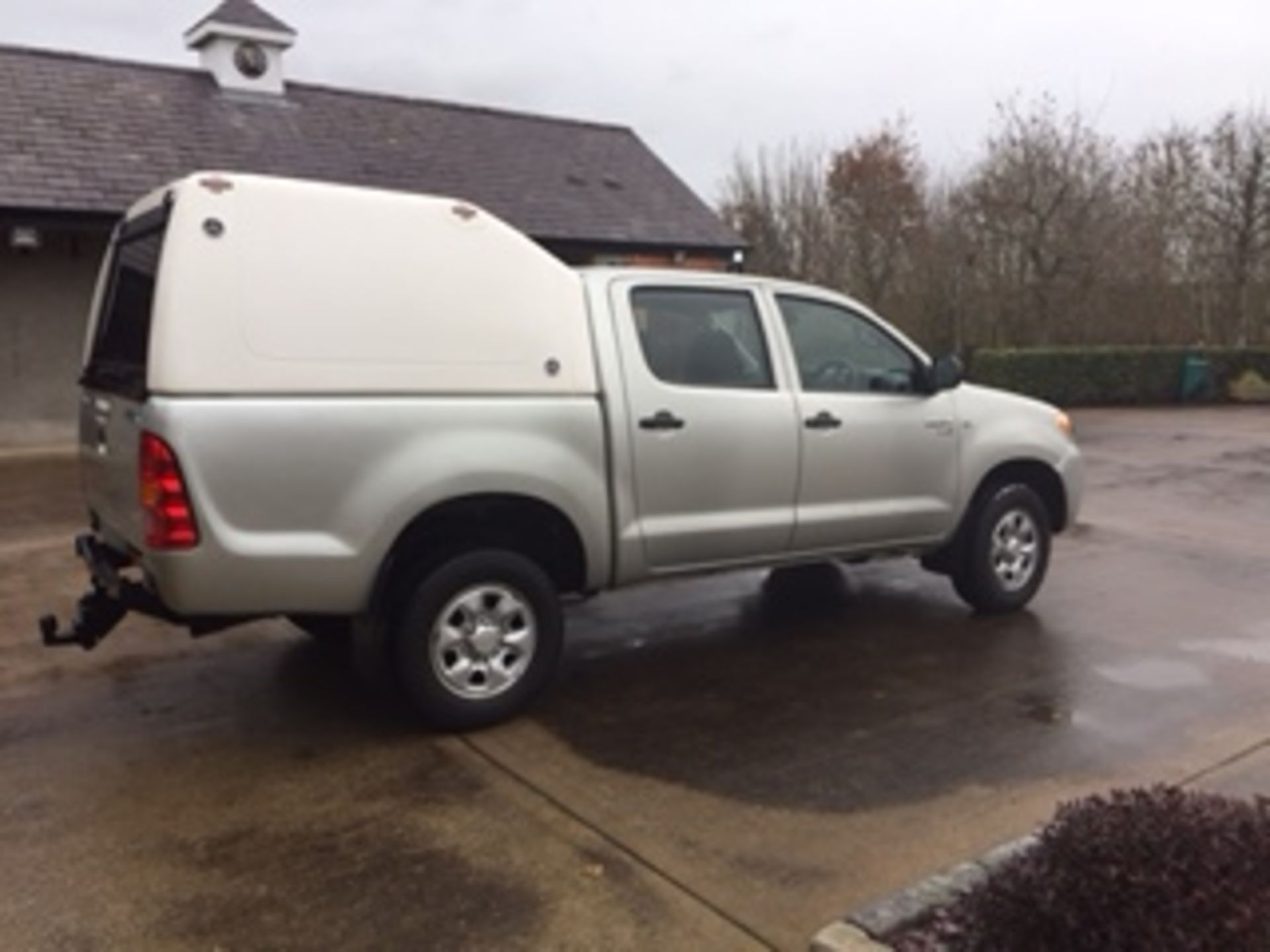 2008 (Feb) Toyota Hilux Double Cab Pickup c/w Canopy, 63000 miles Reg - CGZ 2727 - Image 2 of 6