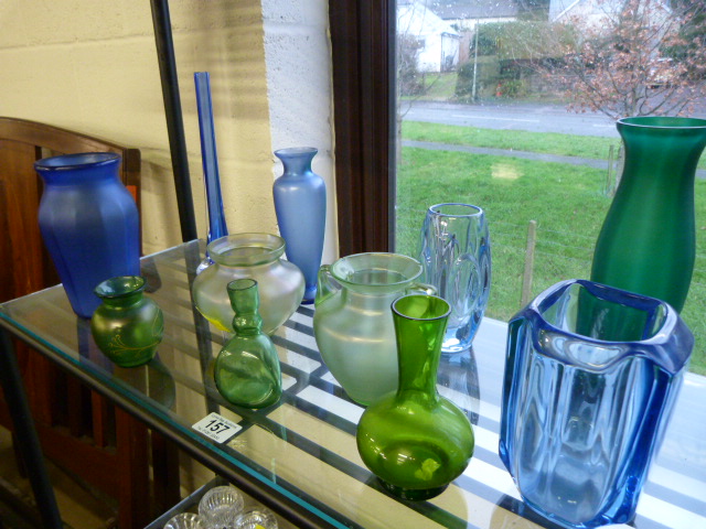 A small quantity of coloured glass - Image 2 of 2