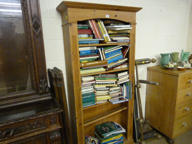 Tall pine bookcase - Image 2 of 3