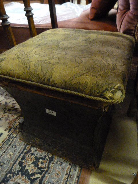 Pitch pine footstool - Image 2 of 4