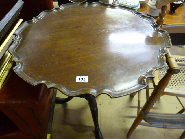 Mahogany tip up table with pie crust top - Image 3 of 6