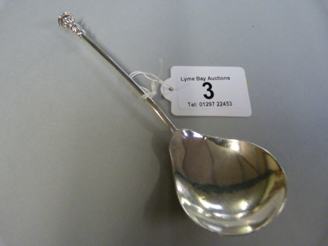 A Seal top spoon London 1861 - 38g