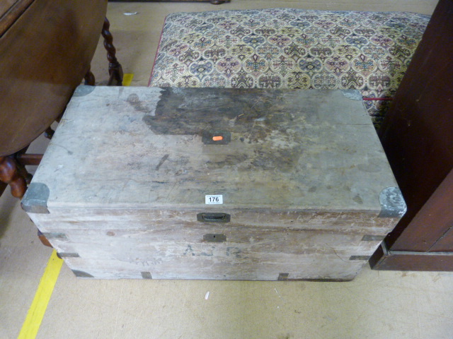 A 19th century Camplyorwood trunk - Image 2 of 9