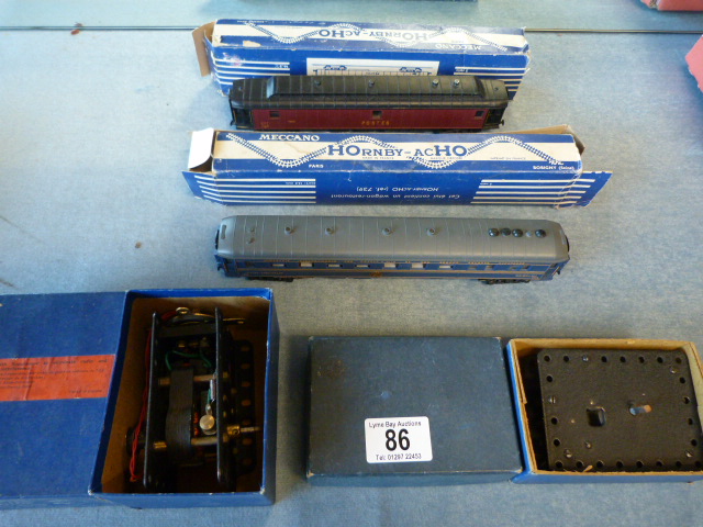 Two Hornby carriages etc - Image 7 of 9