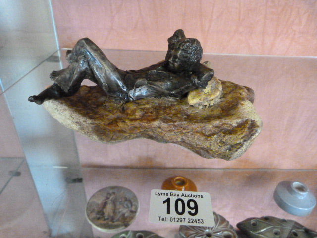 Bronze Style man on a stone base - Image 5 of 9