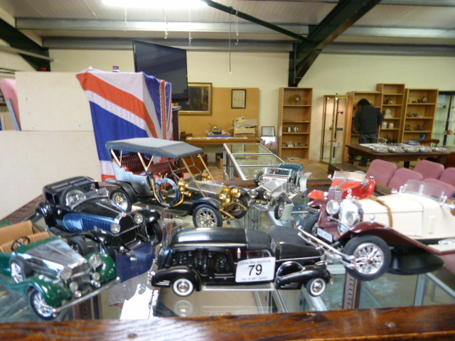 A quantity of vintage model cars, including Mercedes, Bugatti etc. - Image 4 of 9