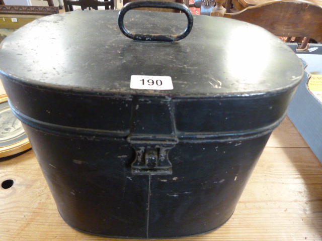 A Large Hat box - Image 9 of 9