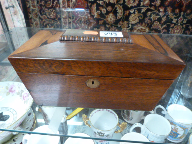 A Victorian rosewood tea caddy - Image 6 of 9