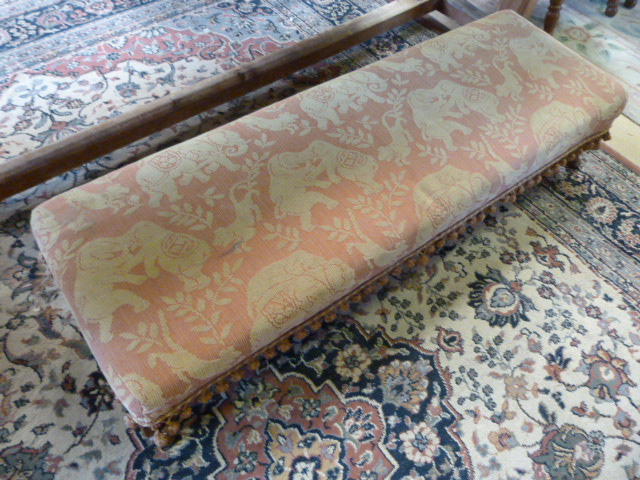 Long low footstool - Image 2 of 9