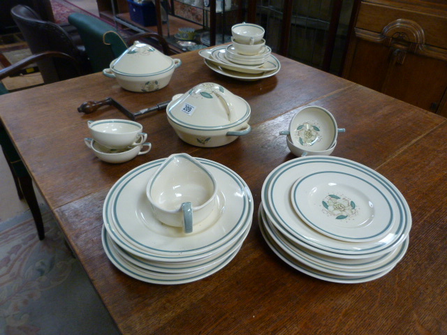 A Susie Cooper part dinner set - Image 6 of 9