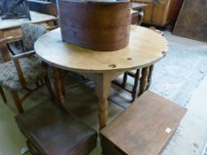 Pine round table