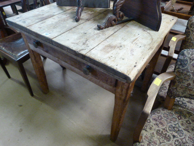 Square topped pine table - Image 7 of 10