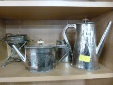 Small quantity of silver plated items