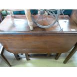 A Mahogany drop leaf table