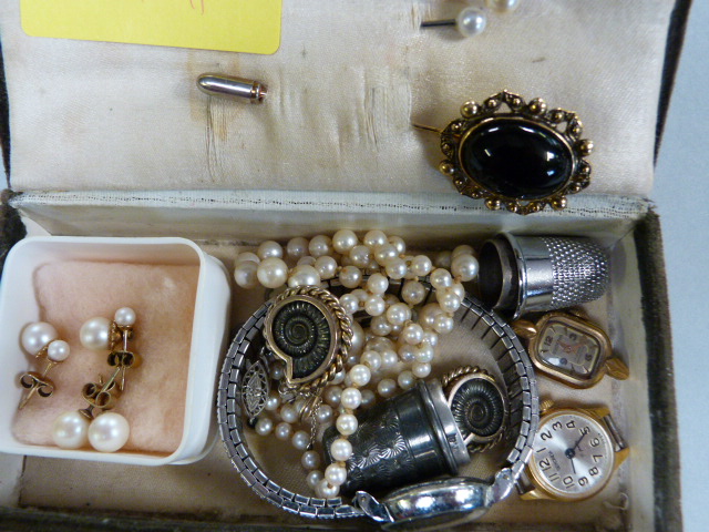 Cultured pearl necklace with hallmarked white gold clasp, 2 silver thimbles, various earrings, - Image 3 of 3