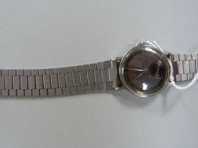 1950's Omega gentlemans stainless steel wristwatch with dark face and gold hands, subsidiary seconds - Image 3 of 3