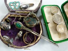 A small quantity of silver jewellery etc.