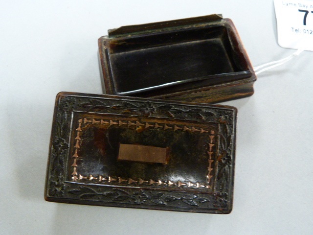 An antique tortoiseshell box inlaid with gold A/F - Image 3 of 3