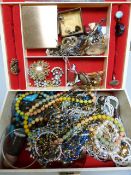 A quantity of various costume jewellery