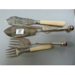 A pair of silver Fish servers and other silverplated items