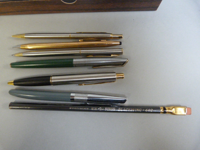 A Watermans Fountain pen (18K nib) and various others
