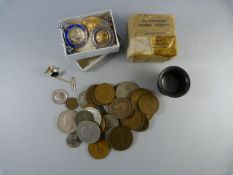 2 silver medallions, small quantity of various coins etc.