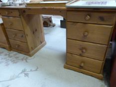 Pine dressing table