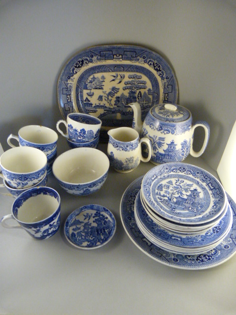 A Part Palissy tea service in the Willow Pattern