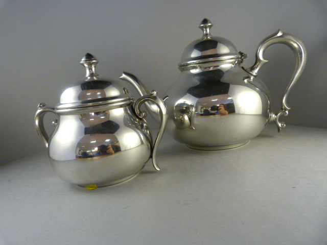 Teapot and sugar bowl marked to base "Hand crafted Pewter, Made in Sheffield England, ETAINS" - Image 2 of 2