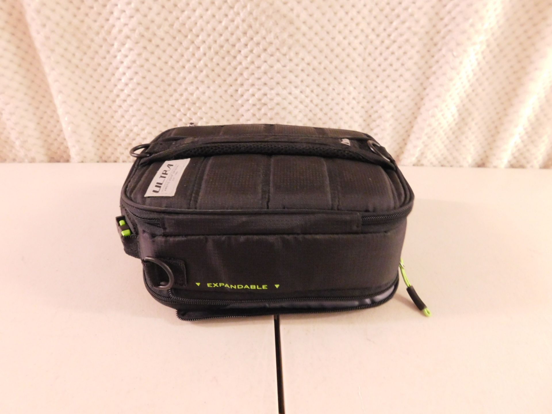 1 ARCTIC ZONE ULTRA HIGH PERFORMANCE EXPANDABLE LUNCH PACK RRP £39.99