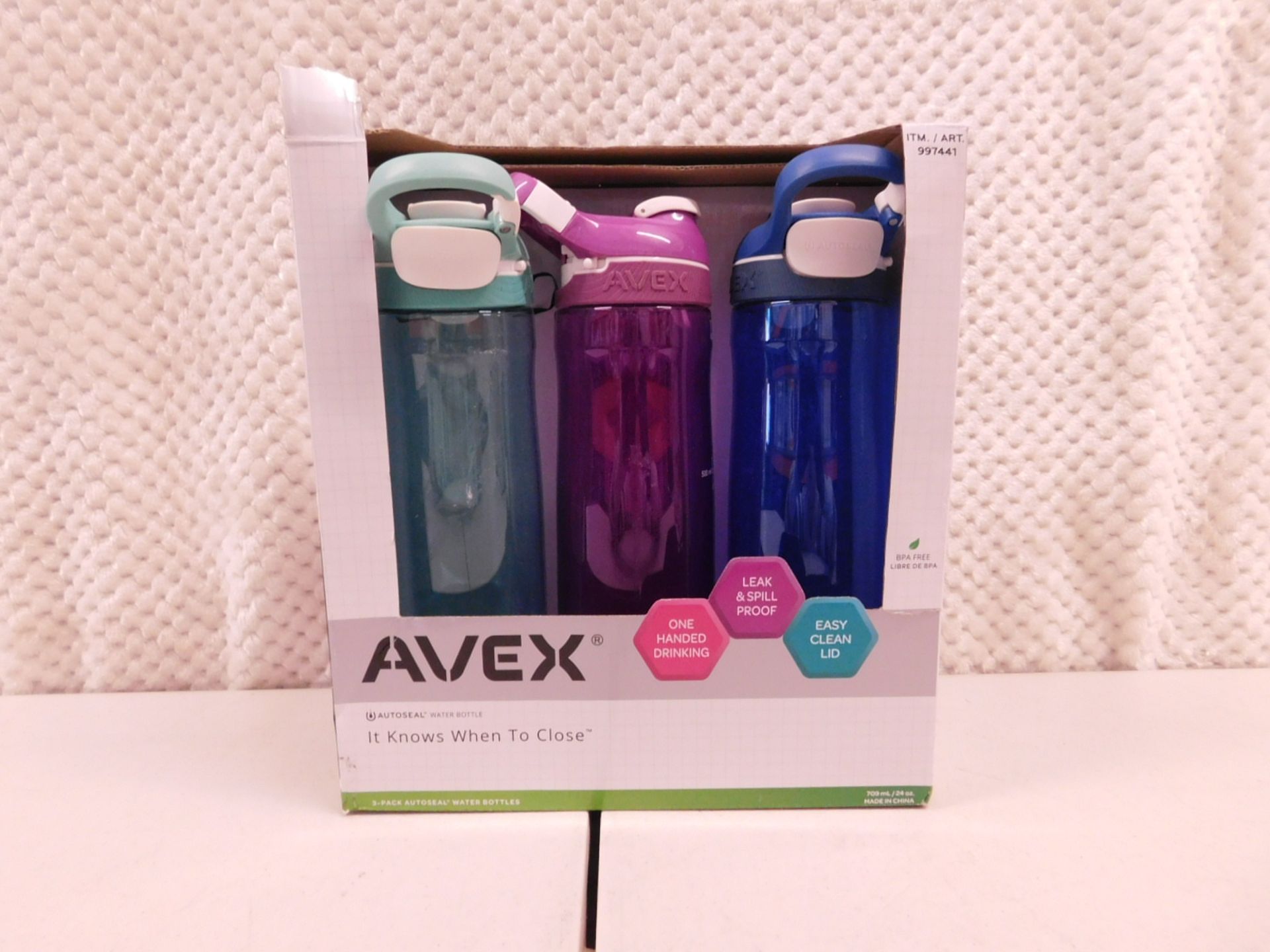 1 BOXED SET OF 3 AVEX AUTOSEAL DRINK BOTTLES RRP £39.99