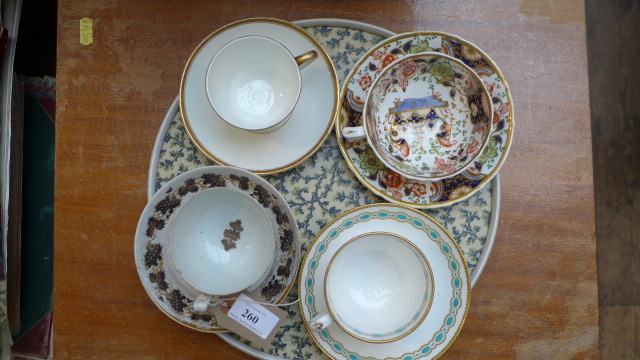 4 cups and saucers from popular factories including Davenport, Flight Barr Worcester,