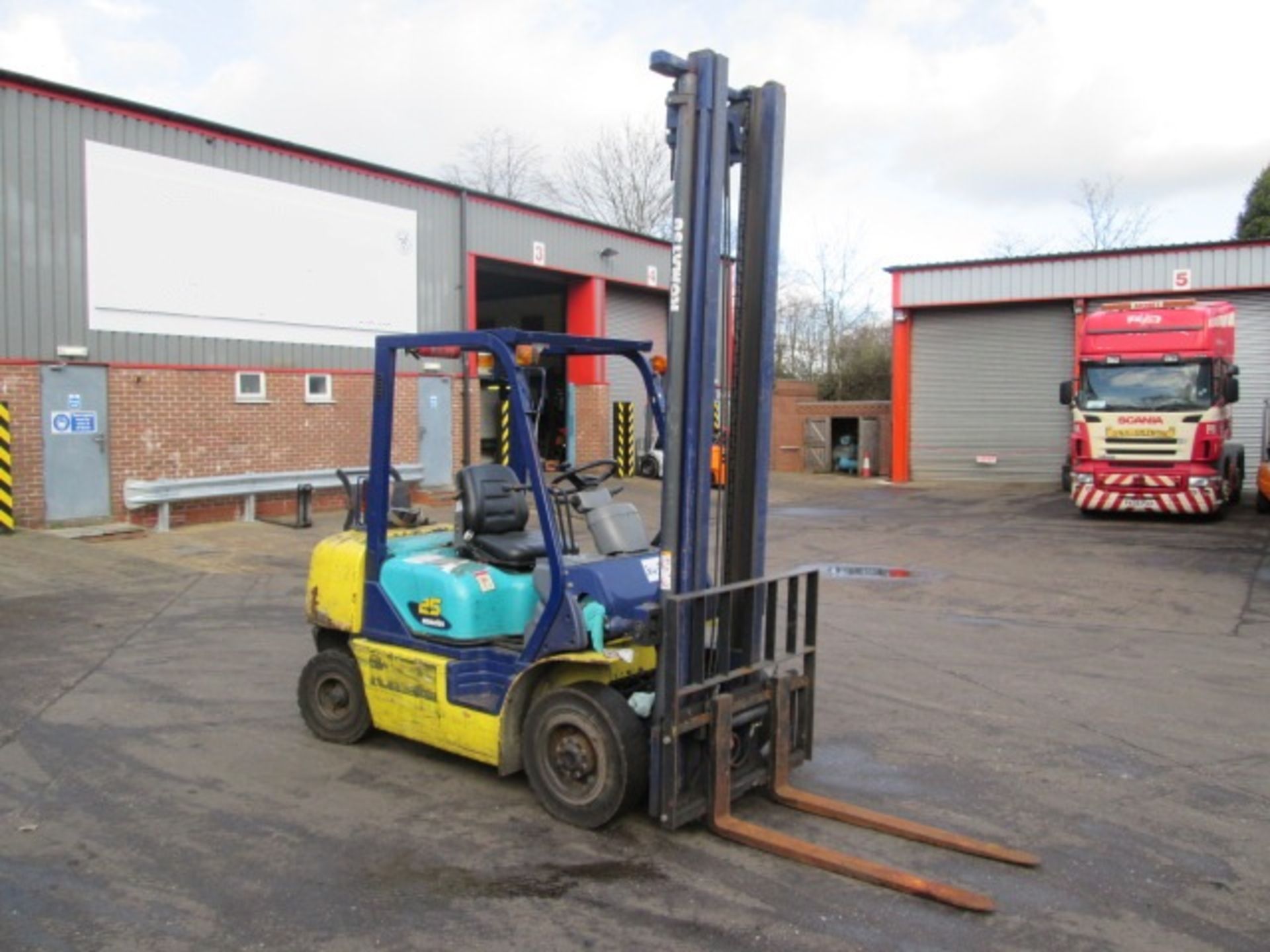 KOMATSU FG25HT-14 LPG - VIN: 552631R - Year: 2005 - 12,467 Hours - Duplex Forklift, IWO** - Image 2 of 6