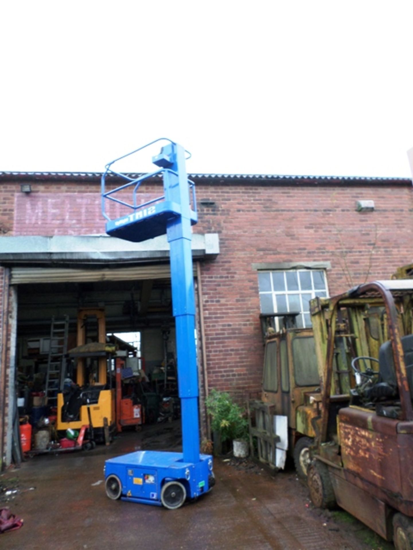 UPRIGHT TM12 Electric - VIN: 5216208 - Year: 2008 - 3,734 Hours - Access Platform, Max Height 3.73M, - Image 3 of 4