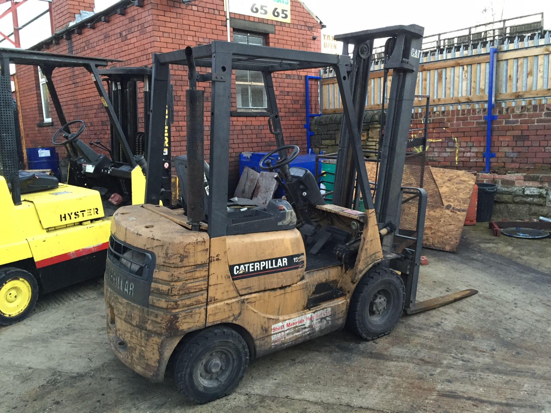 CATERPILLAR DP15 Diesel - VIN: 3BN30321 - Year: 1998 - 9,000 Hours - Duplex Forklift, 3.3M Lift, - Image 3 of 4