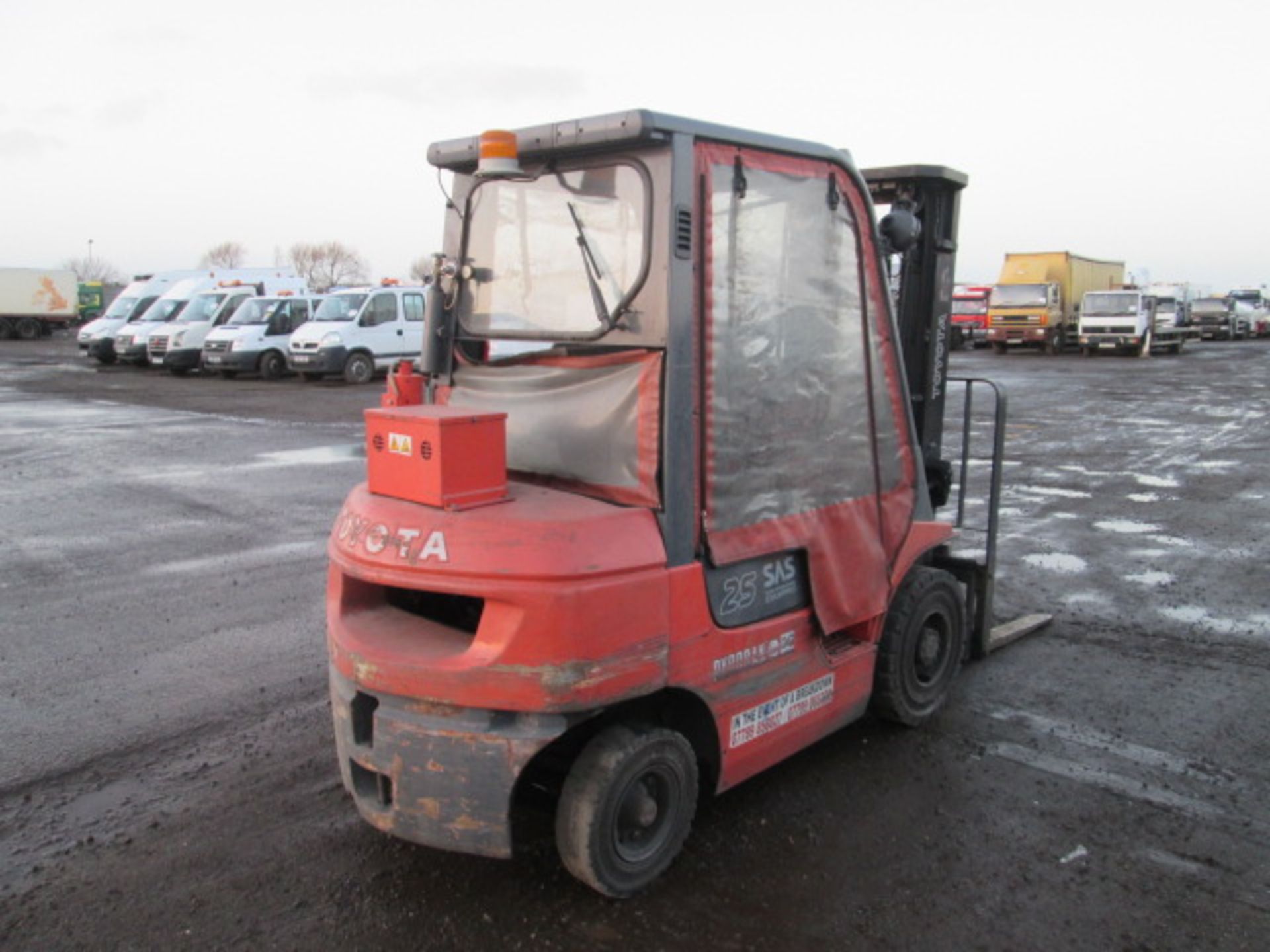 TOYOTA FDF25 Diesel - VIN: 607FDF25E16114 - Year: 2004 - N/A Hours - Triplex Forklift, **NON - Image 3 of 6