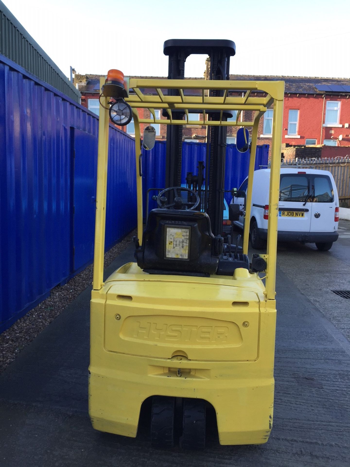 HYSTER J1.8XM Electric - Year: 2004 - TBC Hours - Triplex 3-Wheel Counterbalance Forklift, 6.3M - Image 3 of 4