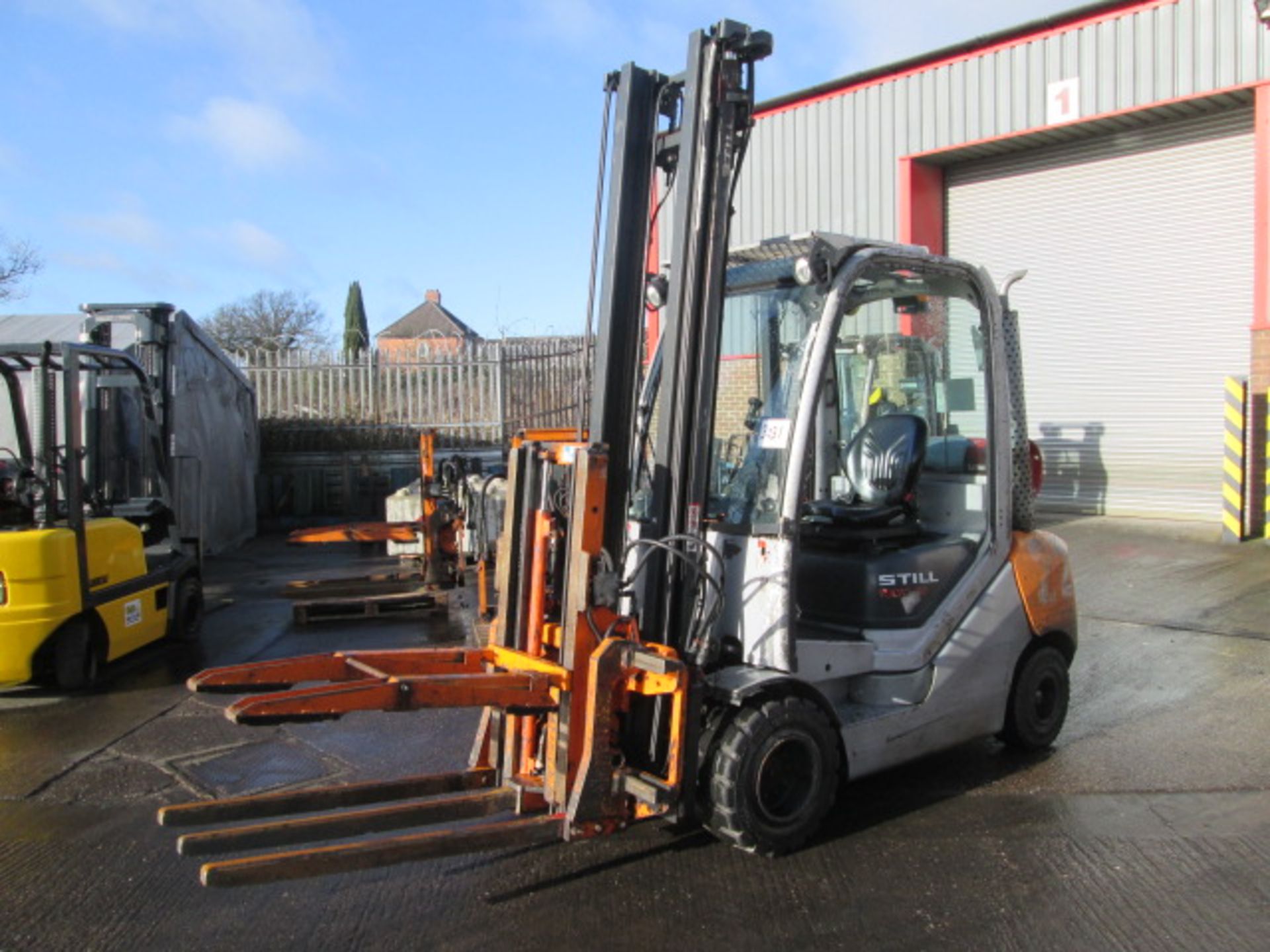 STILL RX70-30 LPG - VIN: 517327002276 - Year: 2008 - 10,993 Hours - Duplex Forklift, 3rd & 4th