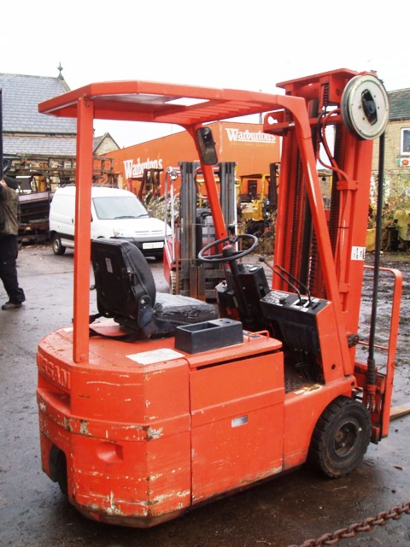 NISSAN S01D16U Electric - VIN: 001032 - Year: 1991 - 6,706 Hours - Triplex 3-Wheel Forklift, 4.9m - Image 2 of 3