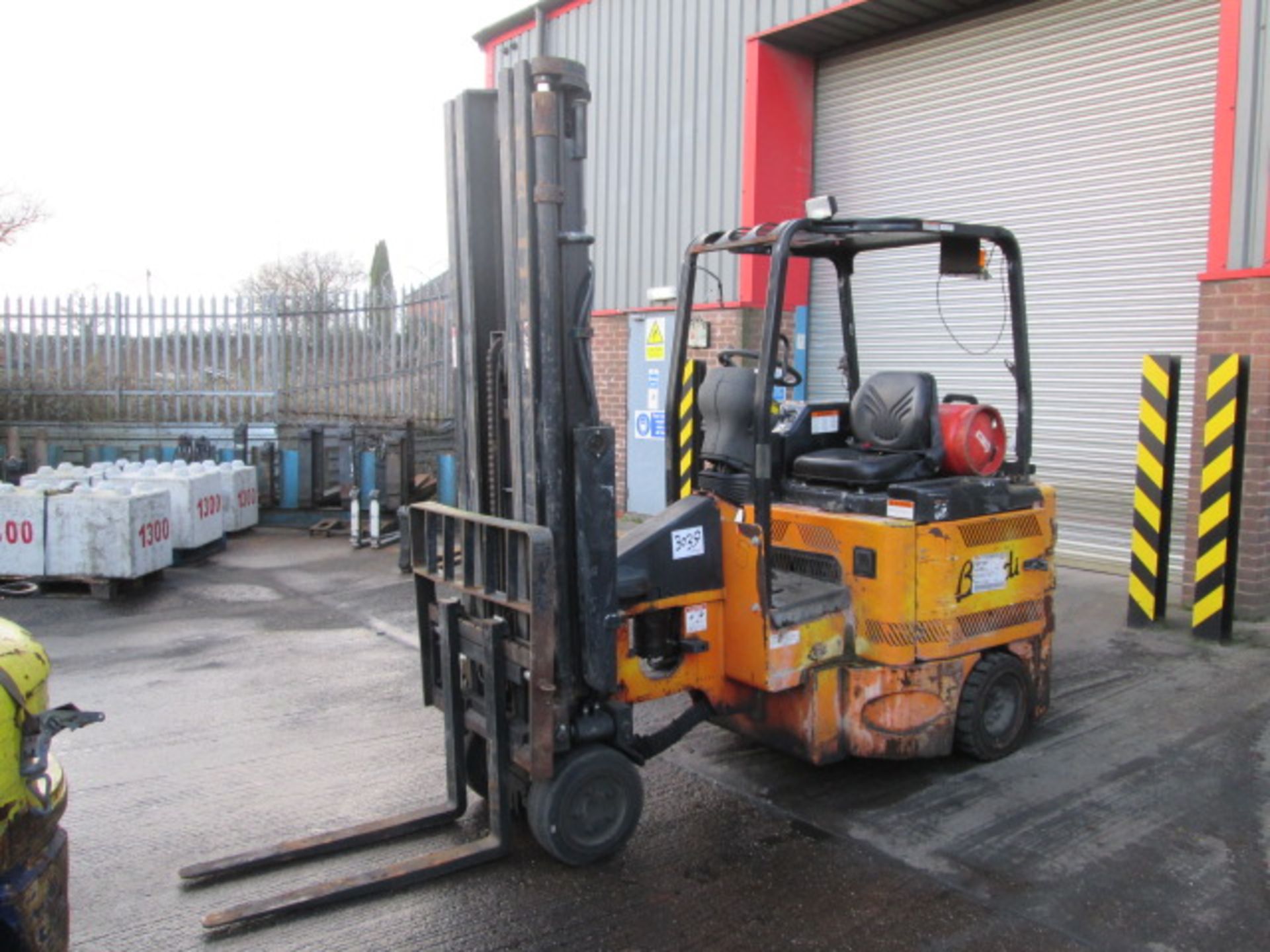 BENDI BG4047SS LPG - VIN: 05093 - Year: 2006 - 4,165 Hours - Duplex Articulated Forklift, IWO**