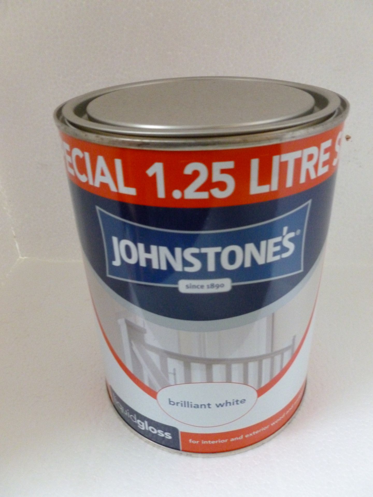 1.25L of Johnstone's Brilliant White Liquid Gloss,